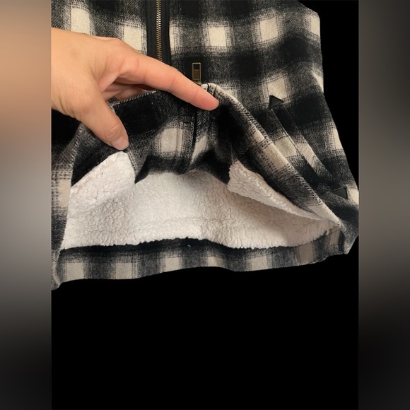 Laju Women's Black and White Plaid Wool Zip-Up Vest Sherpa Lining, Women’s Sz S - Picture 11 of 13